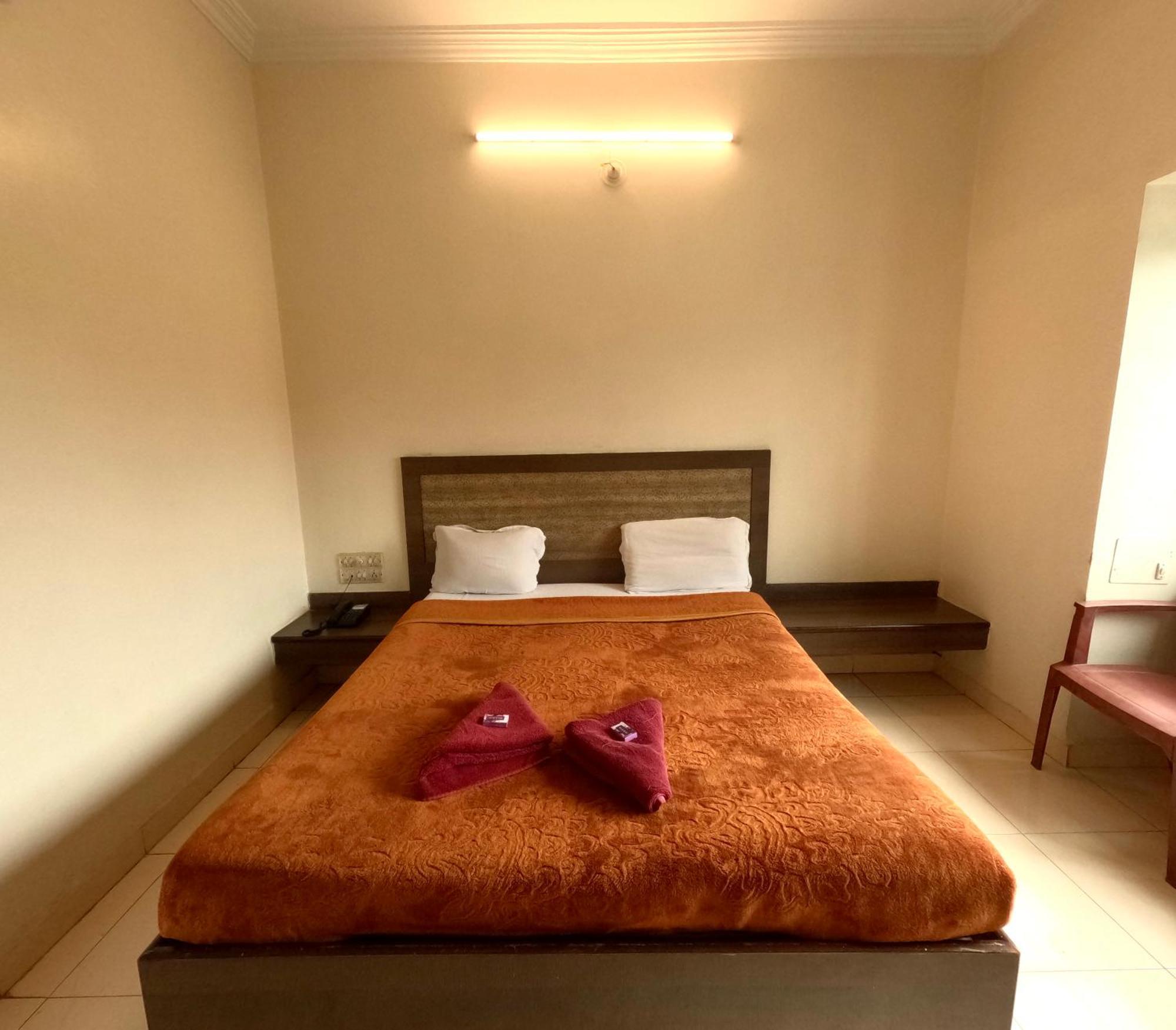 Hotel Laxmibai Palace Sirdi Kültér fotó